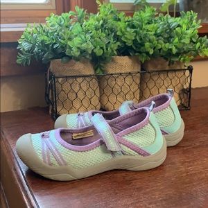 Teal and purple Oshkosh bgosh sandals size 9